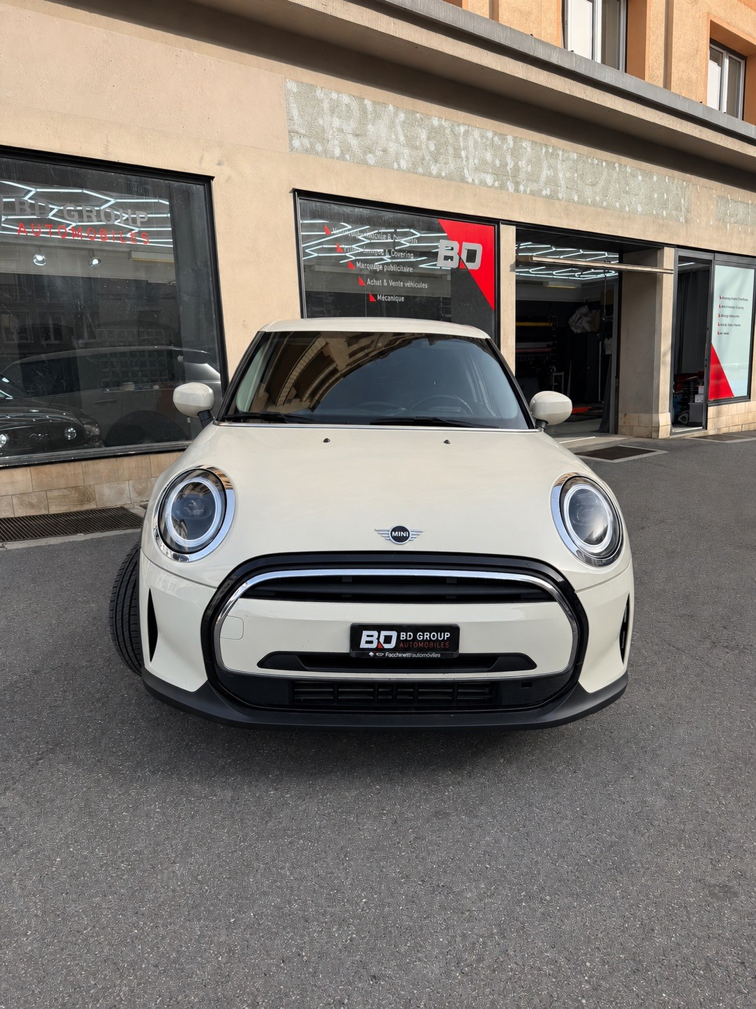 MINI One-image-1