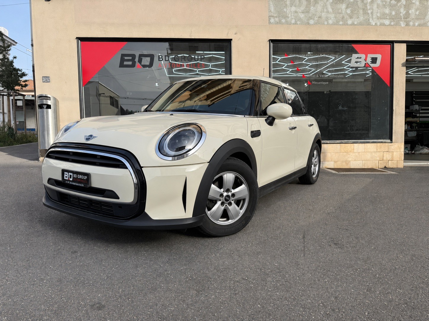 MINI One-image-0
