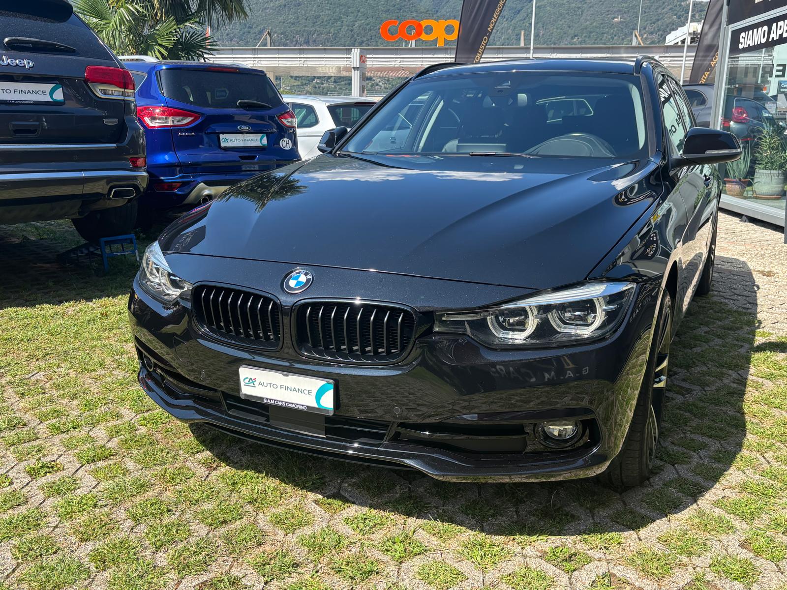 BMW 320d xDrive Touring Edition Sport Line Steptronic-image-8