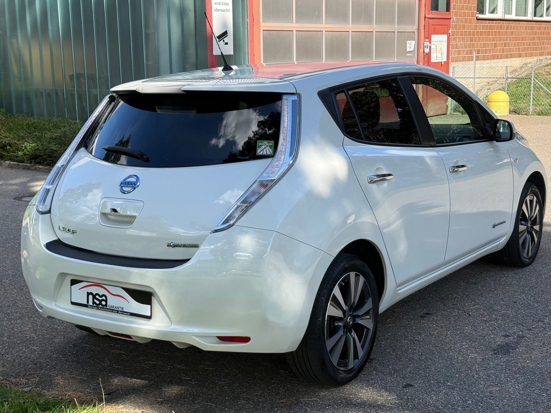 NISSAN Leaf visia 24kWh (incl battery)-image-5