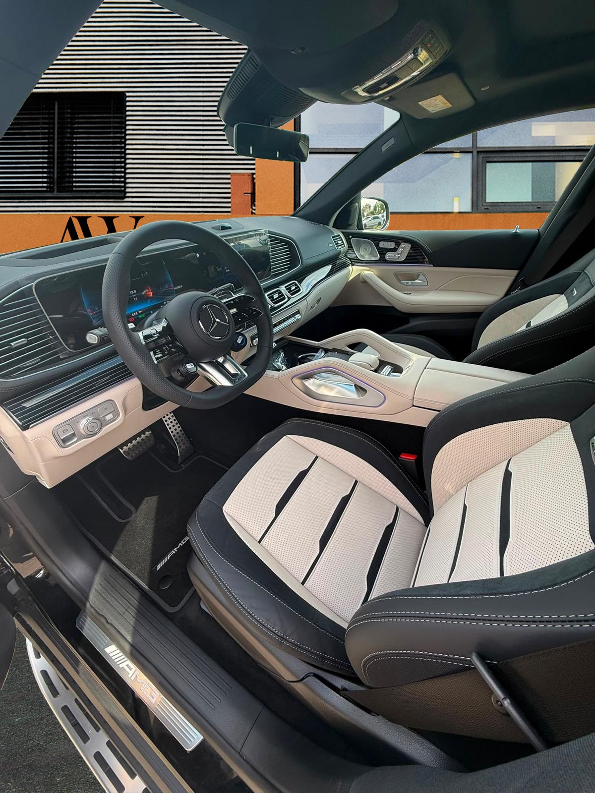 MERCEDES-BENZ GLE 53 Hybrid EQ Star AMG 4matic+ Coupé / Top Ausstattung-image-5