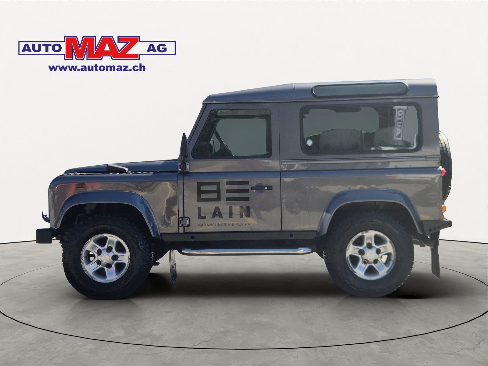 LAND ROVER Defender 90 SW 2.5 Td5-showroom-element-1
