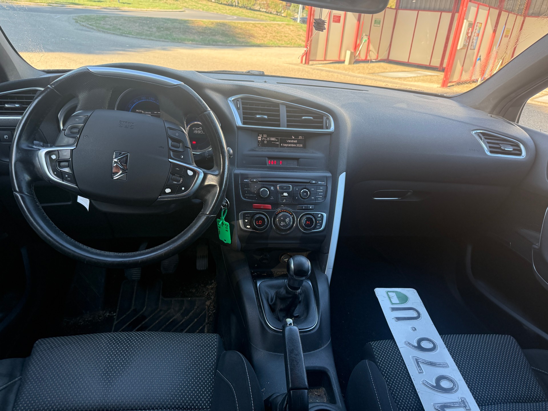 DS AUTOMOBILES DS4 1.6 VTi Chic-image-8