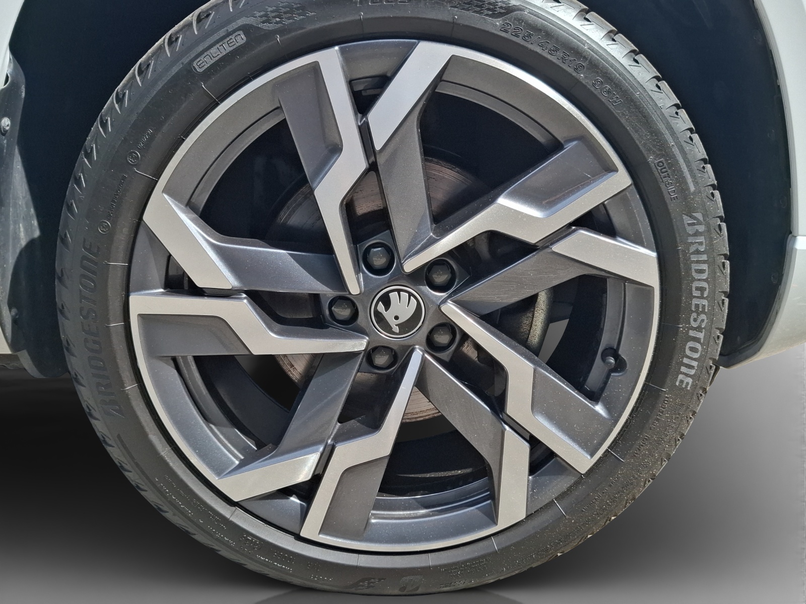 SKODA Karoq 2.0 TSI SportLine 4x4 DSG-image-13