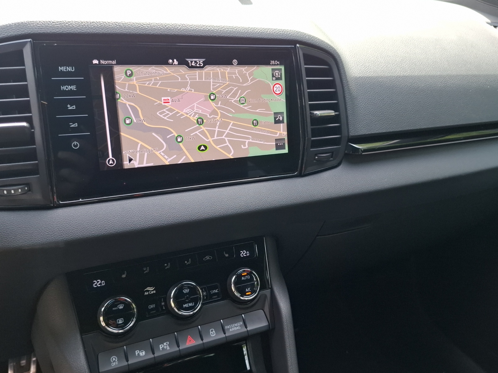 SKODA Karoq 2.0 TSI SportLine 4x4 DSG-image-10