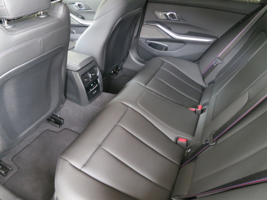 BMW 320d xDr 48V T M SportPro-image-13