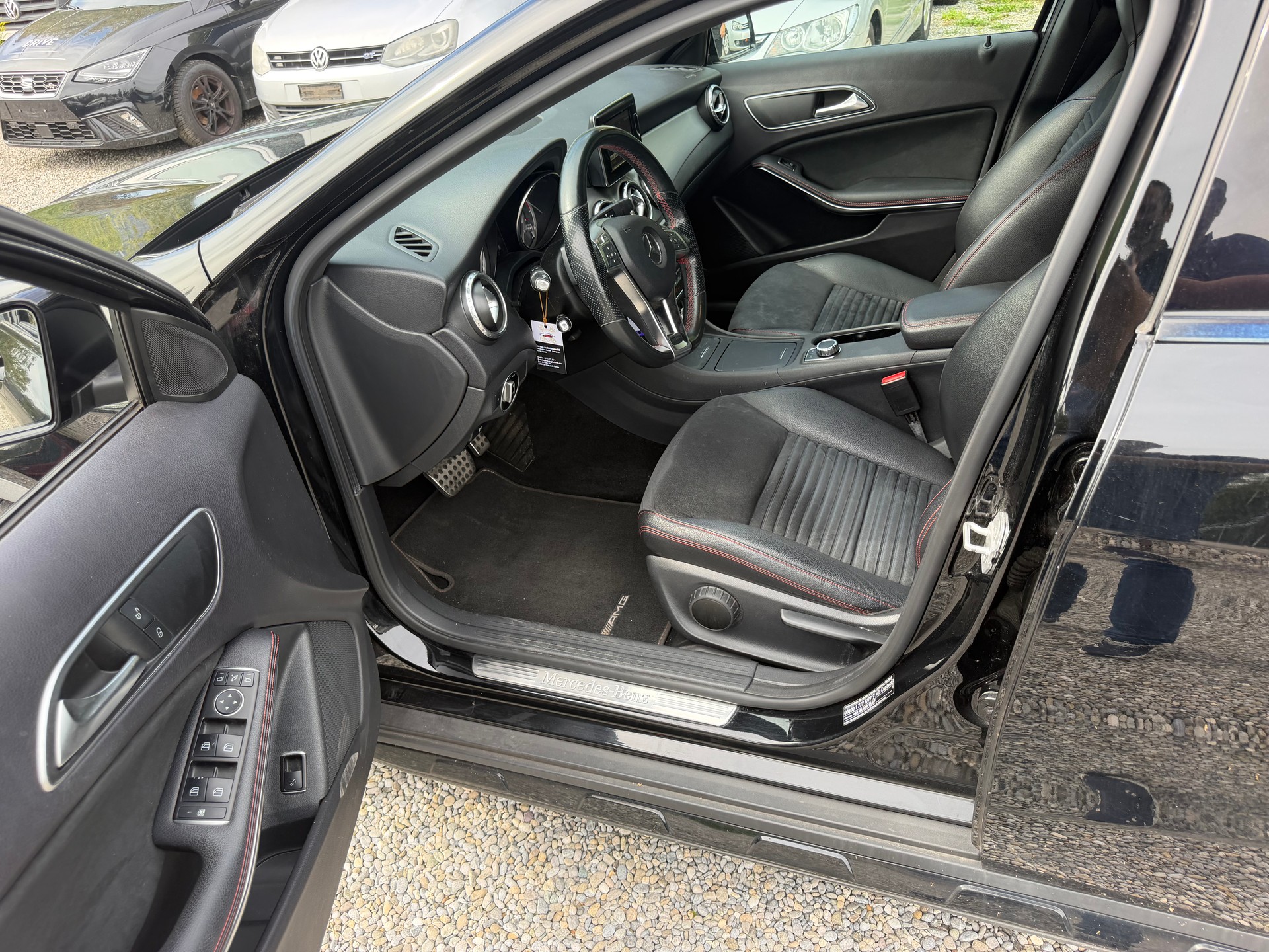 MERCEDES-BENZ GLA 220 CDI AMG Line 4Matic 7G-DCT-image-5