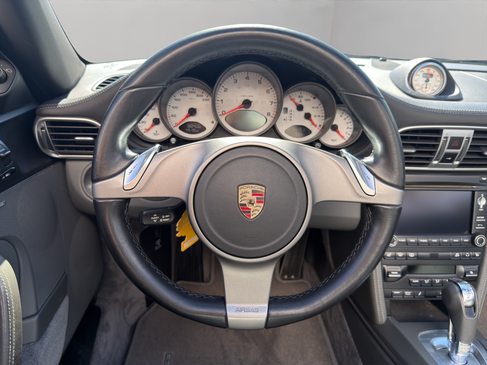 PORSCHE 911 Cabrio Carrera 4S PDK-image-10