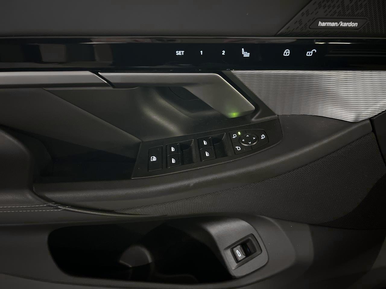 BMW 520d xDrive 48V Touring M Sport-image-21