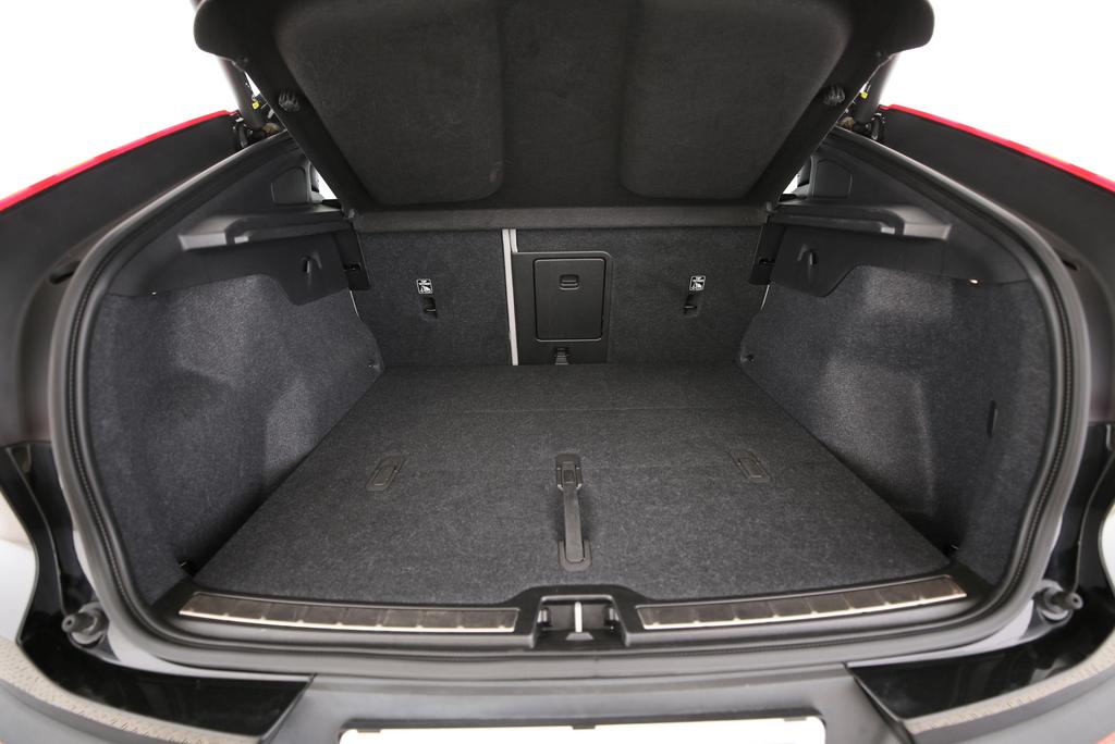 VOLVO C40 P6 Recharge Ultimate-image-10