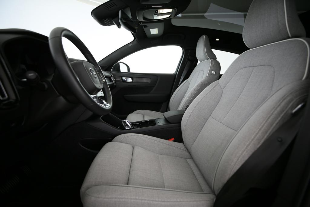 VOLVO C40 P6 Recharge Ultimate-image-3