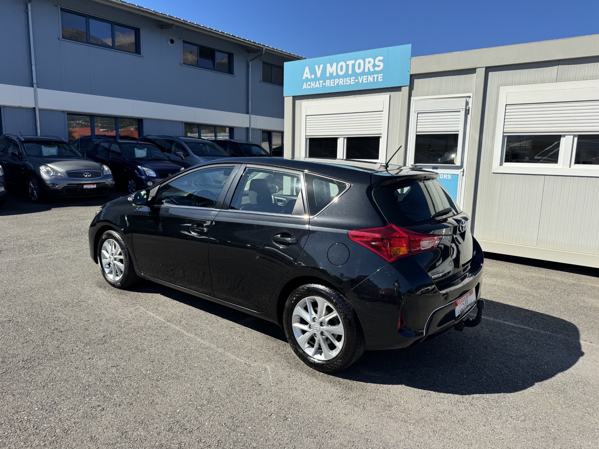 TOYOTA Auris 1.6 Luna-image-3