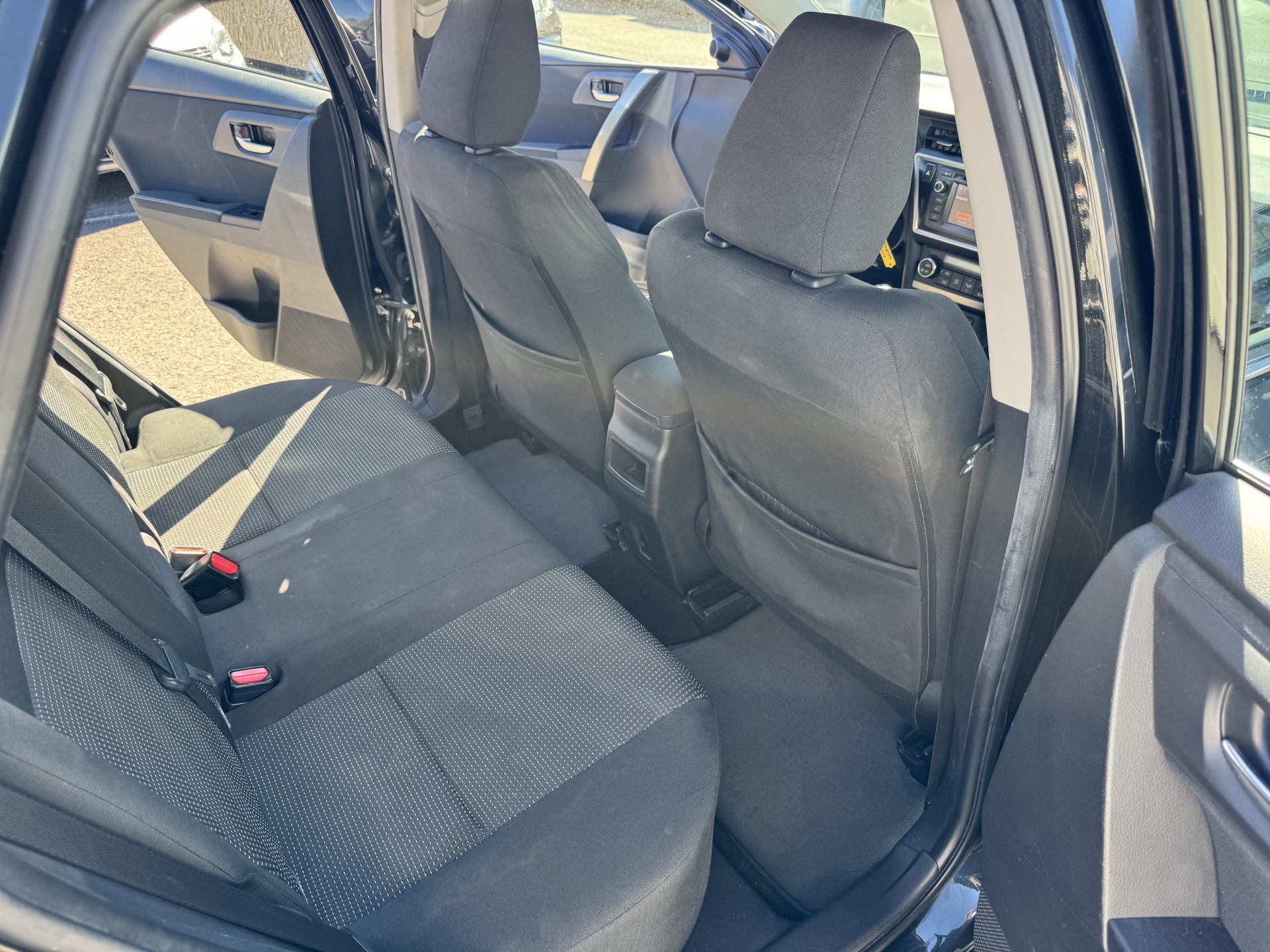 TOYOTA Auris 1.6 Luna-image-12
