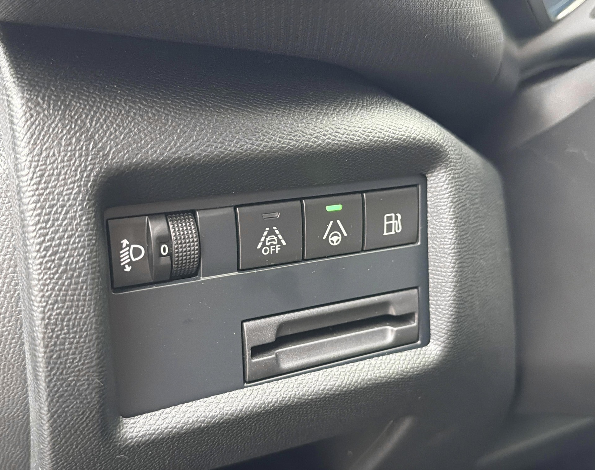 CITROEN C5 Aircross 1.6 Plug-in Hybrid-image-15