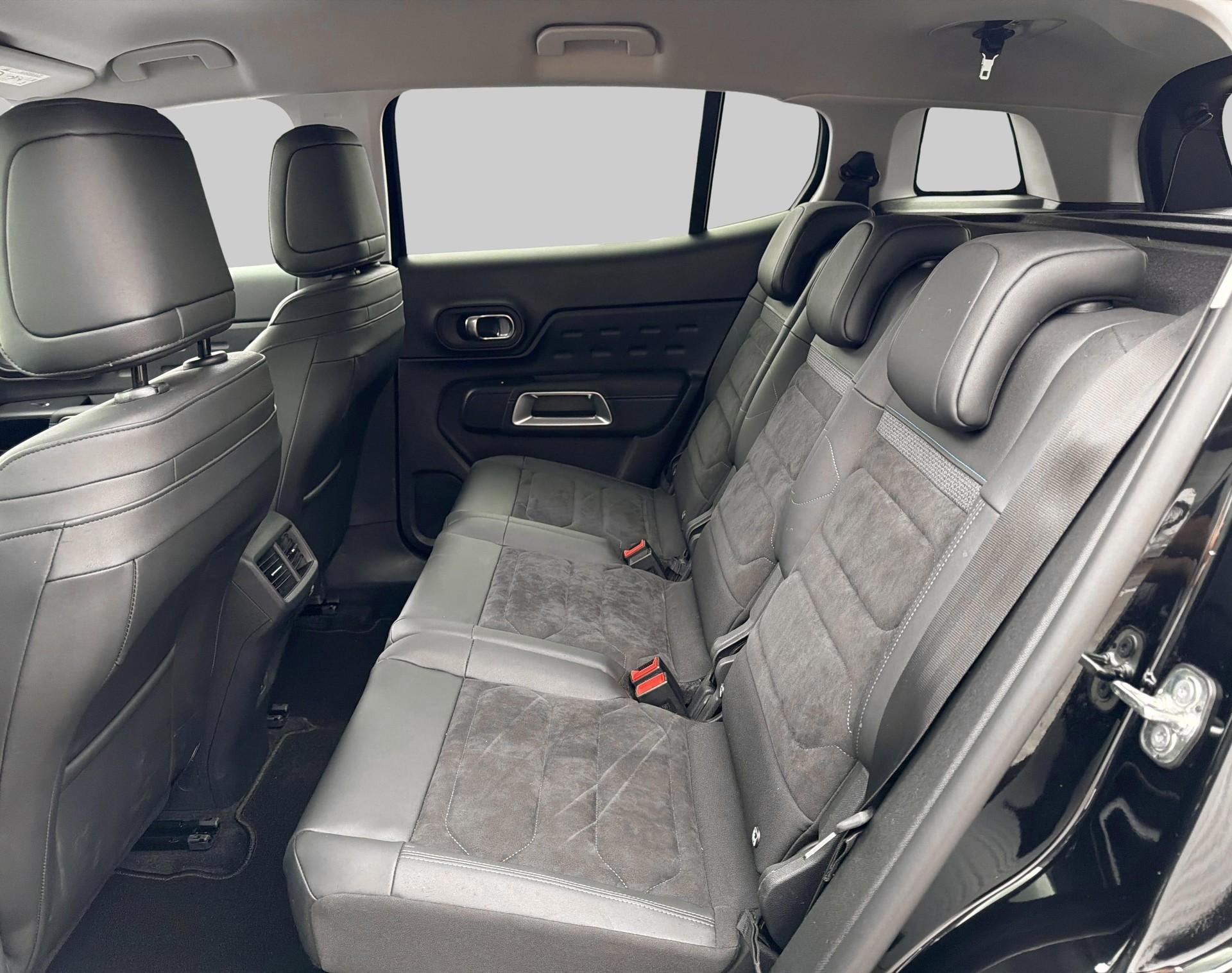 CITROEN C5 Aircross 1.6 Plug-in Hybrid-image-9