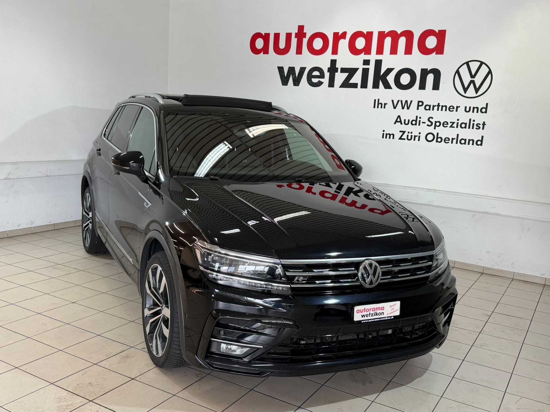 VW Tiguan 2.0 TDI SCR R-Line Highline 4Motion DSG-image-1