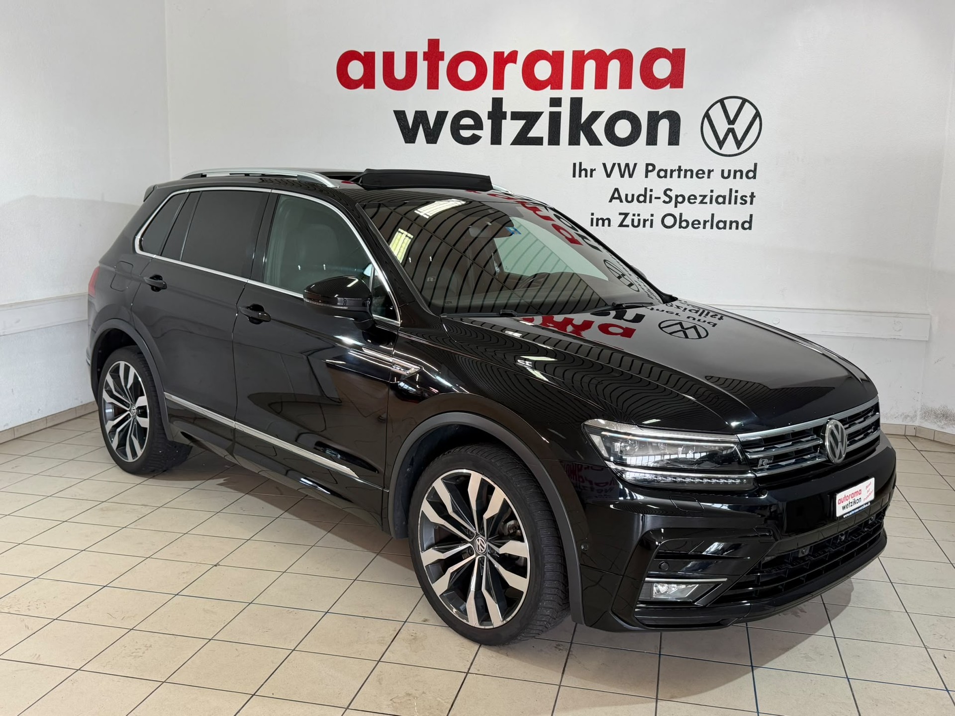 VW Tiguan 2.0 TDI SCR R-Line Highline 4Motion DSG-image-0