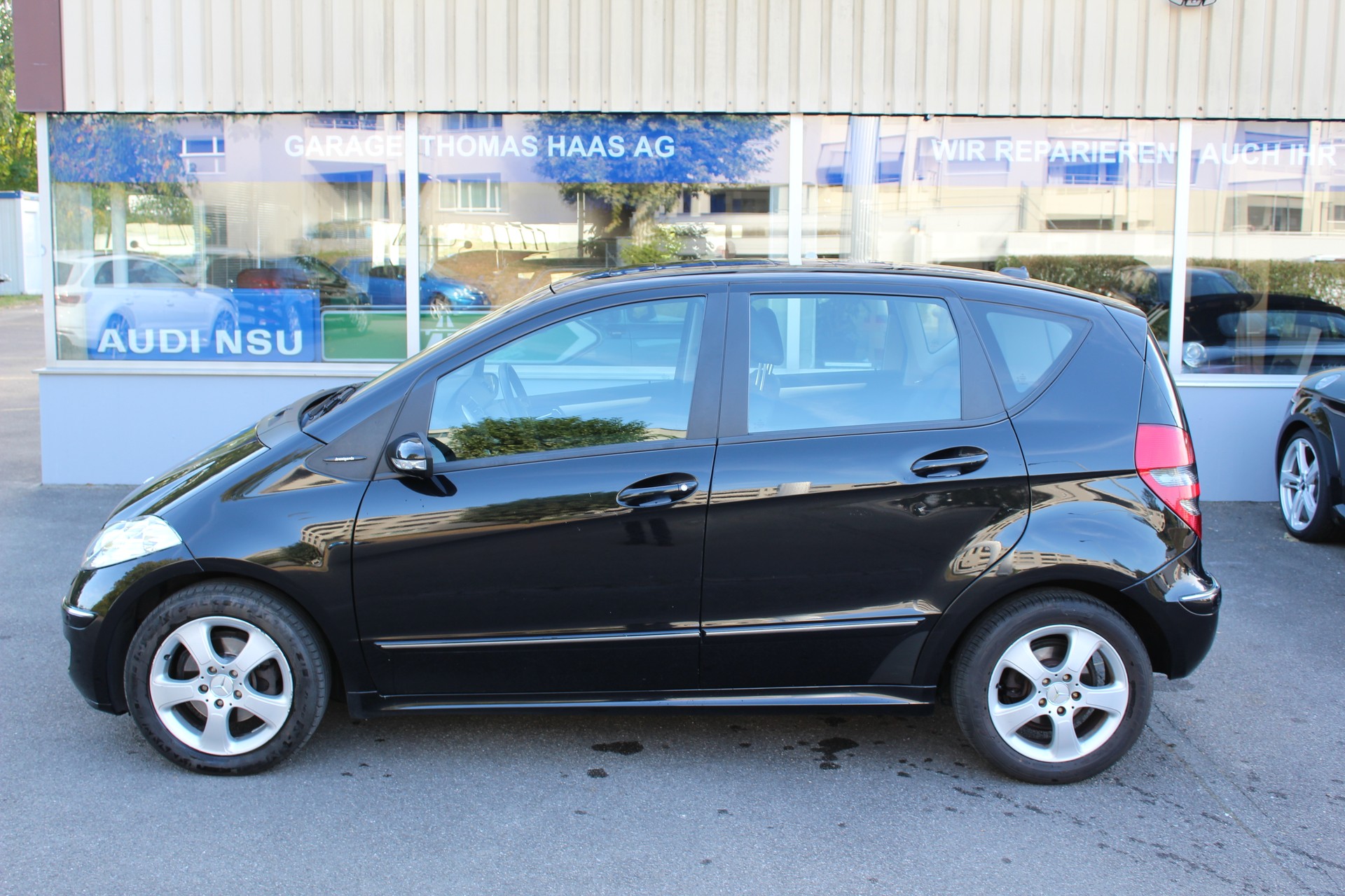 MERCEDES-BENZ A 200 Avantgarde-image-6