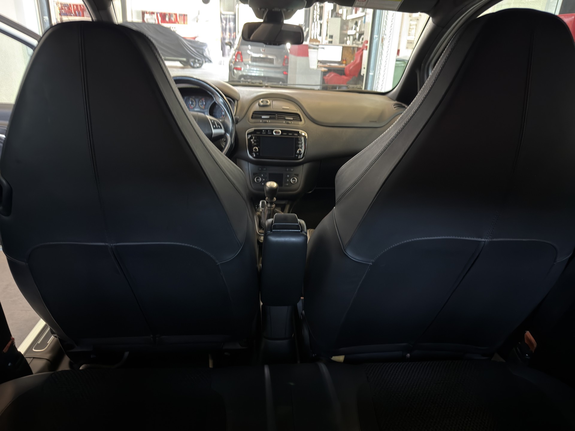 FIAT Punto Evo 1.4 16V Turbo Abarth-image-12