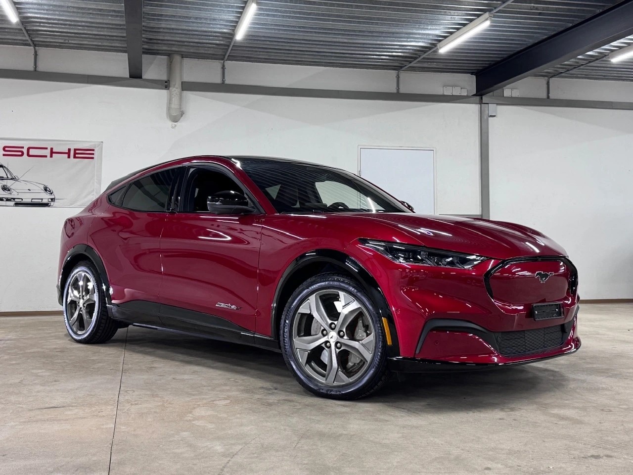 FORD Mustang MACH-E Premium AWD 99 kWh Extended / Max Reichweite-image-2