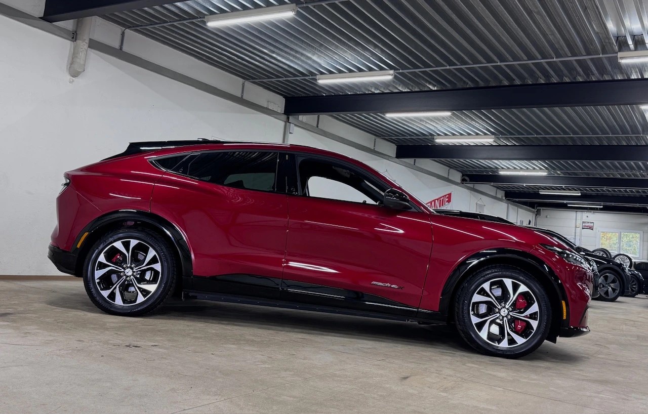 FORD Mustang MACH-E Premium AWD 99 kWh Extended / Max Reichweite-image-3