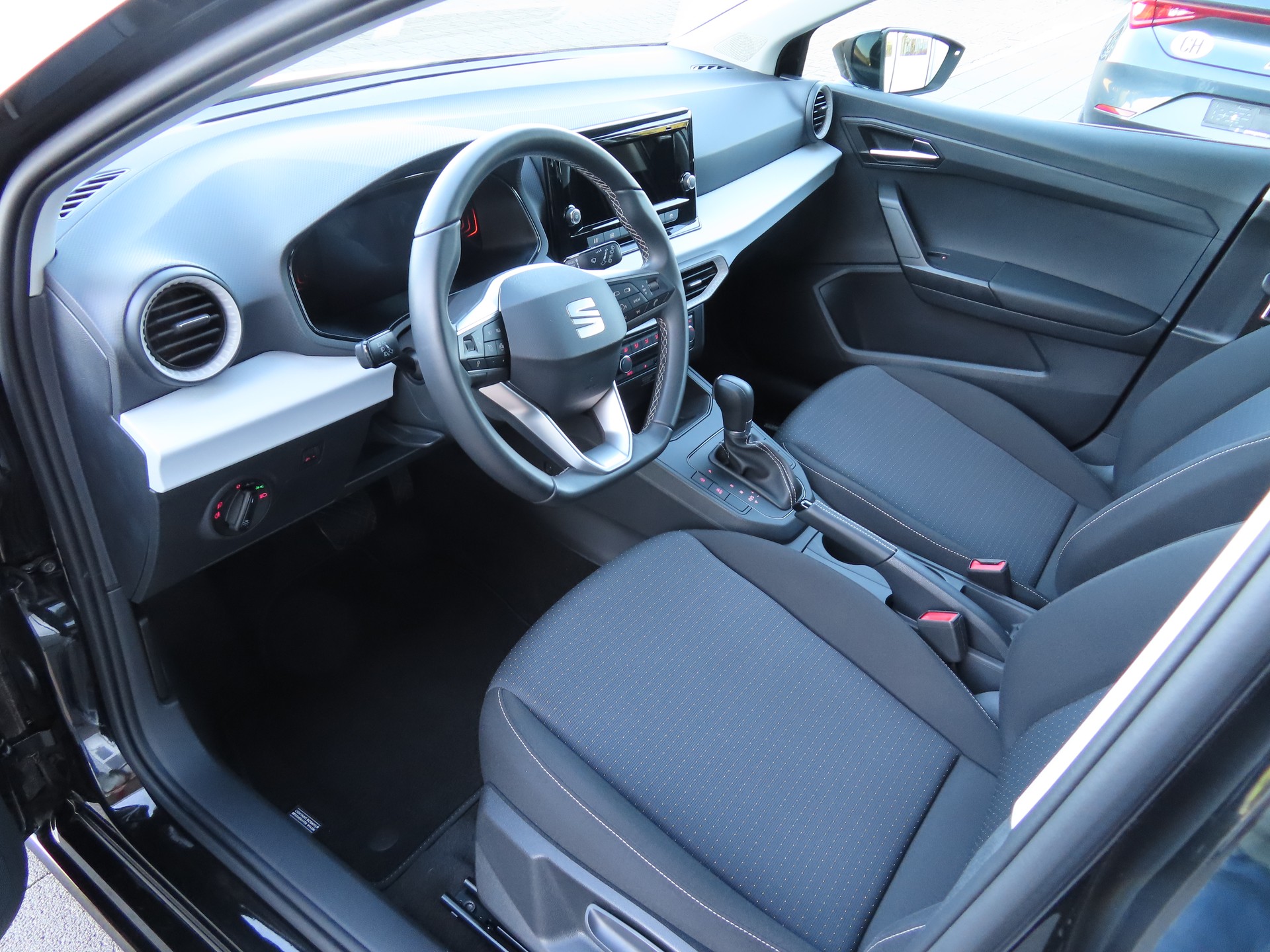 SEAT Ibiza 1.0 EcoTSI Move FR DSG-image-6