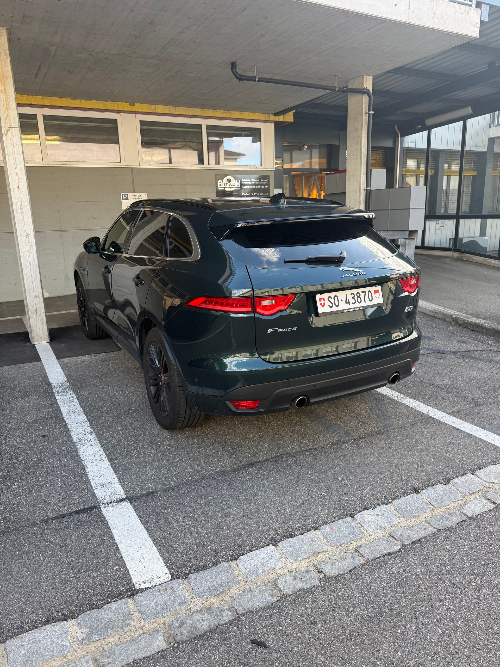 JAGUAR 3.0 V6 S/C Prestige AWD-image-1