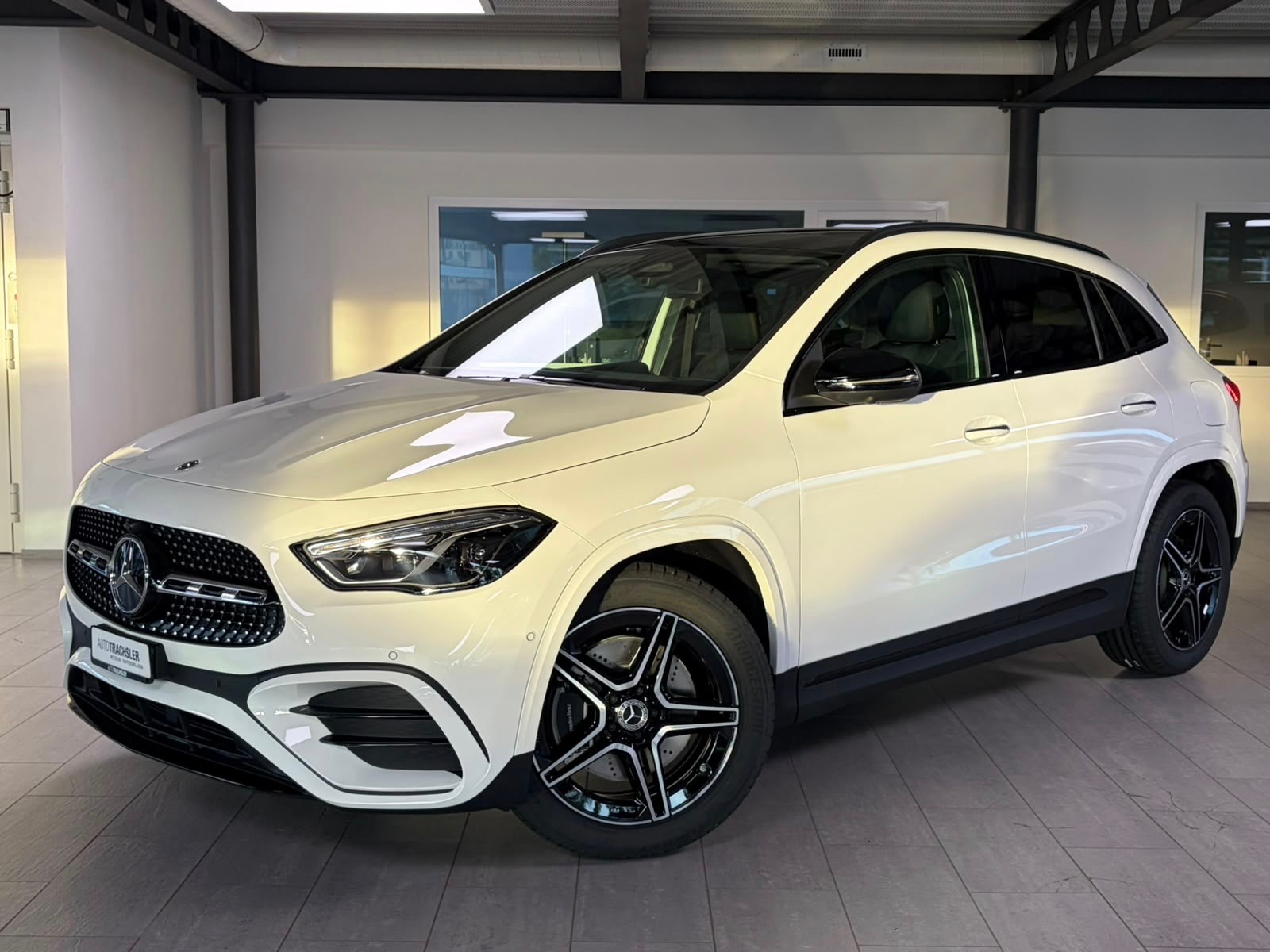 MERCEDES-BENZ GLA 250 4Matic 8G-DCT Swiss Star-image-0