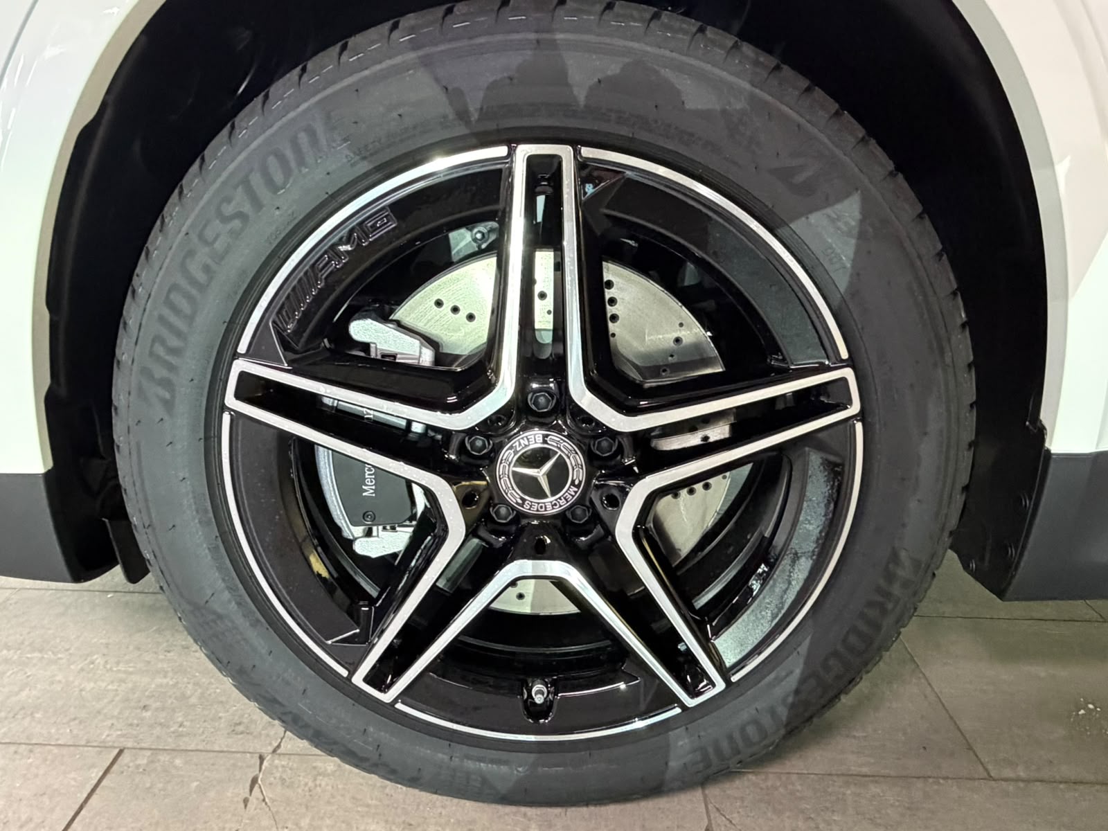 MERCEDES-BENZ GLA 250 4Matic 8G-DCT Swiss Star-image-5