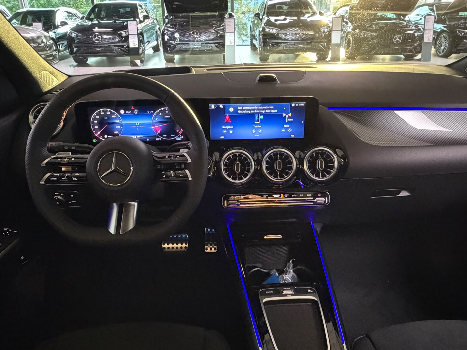 MERCEDES-BENZ GLA 250 4Matic 8G-DCT Swiss Star-image-10