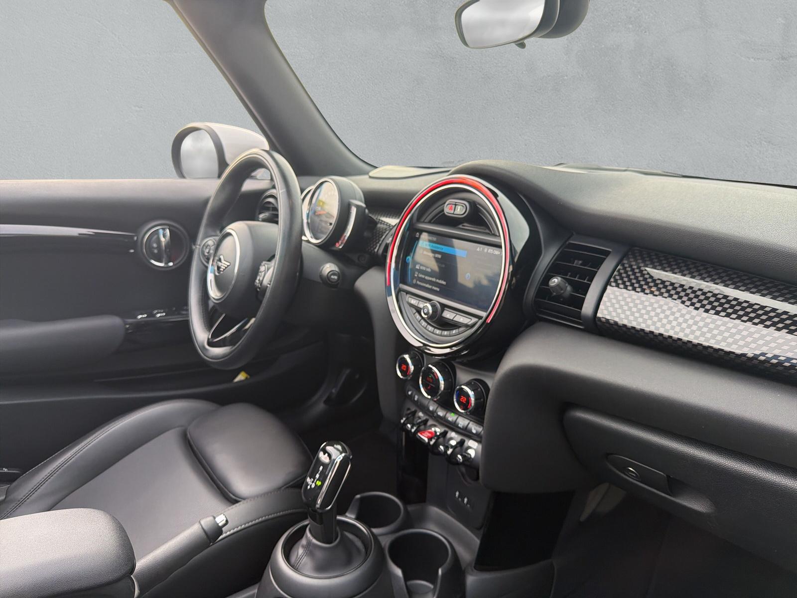 MINI Cooper S Cabrio F57 2.0i (CH)-image-13