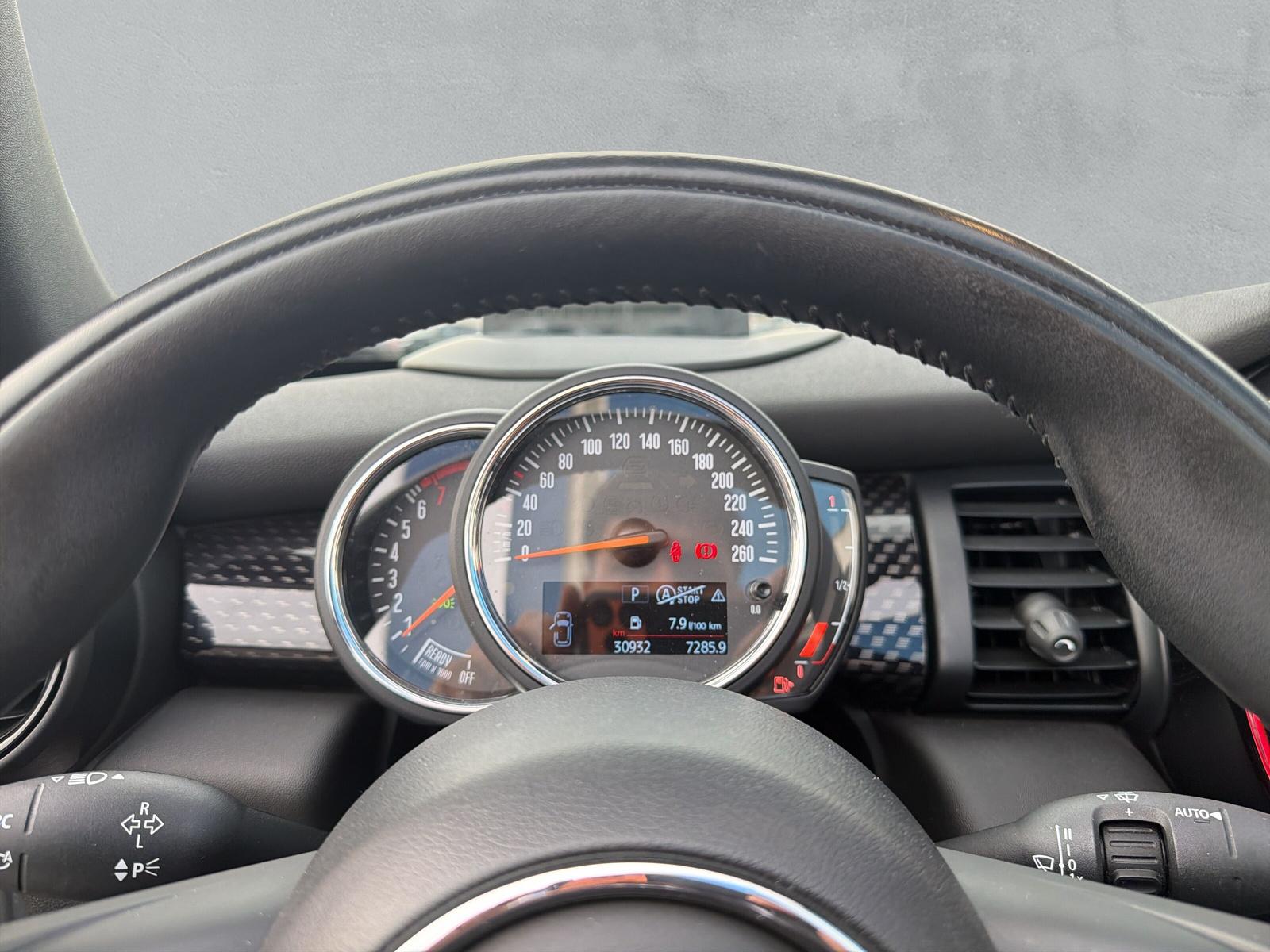 MINI Cooper S Cabrio F57 2.0i (CH)-image-23