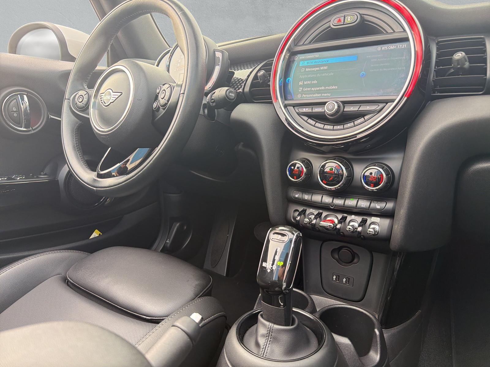 MINI Cooper S Cabrio F57 2.0i (CH)-image-17
