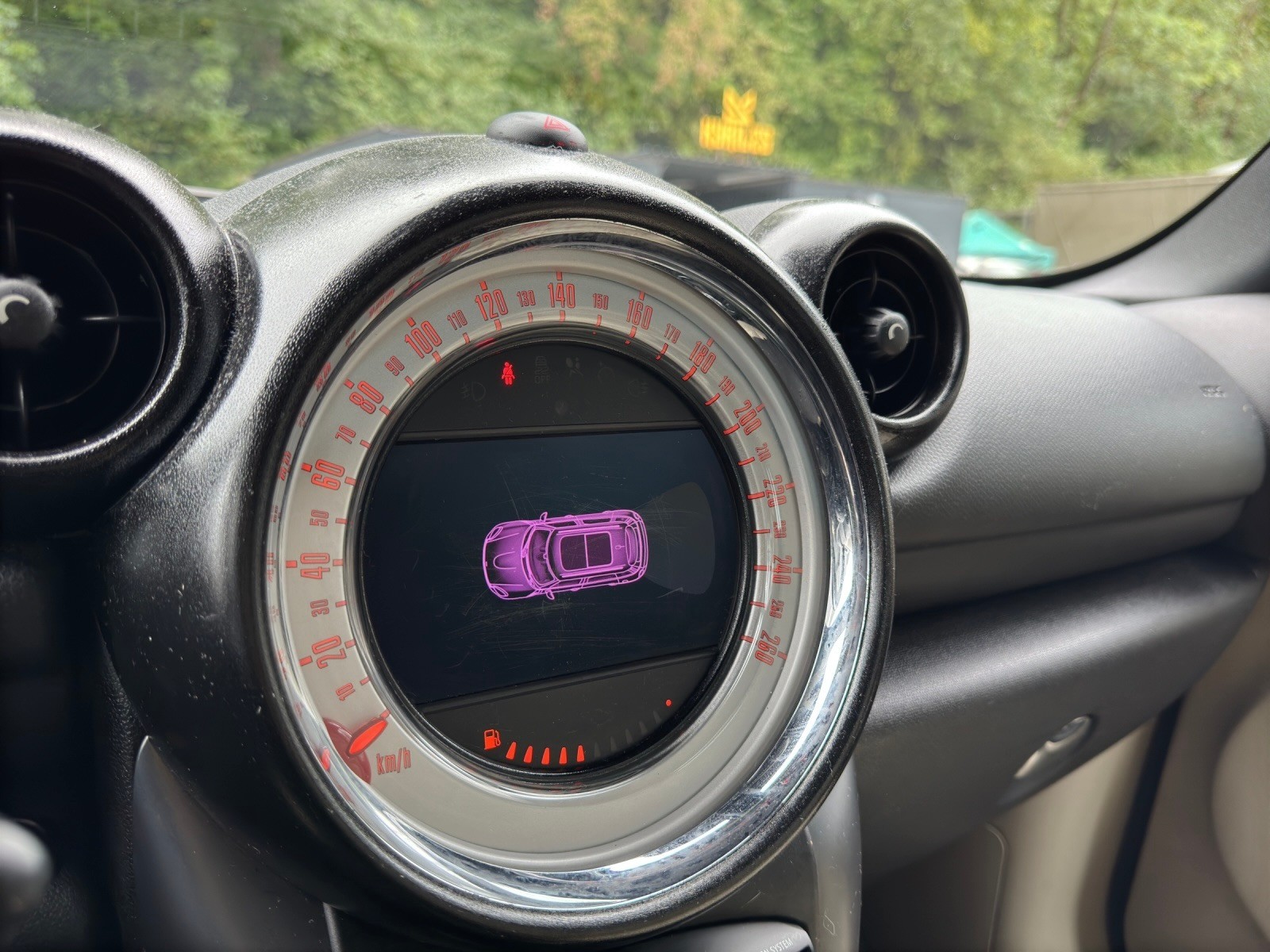 MINI Countryman Cooper S FWD-image-14