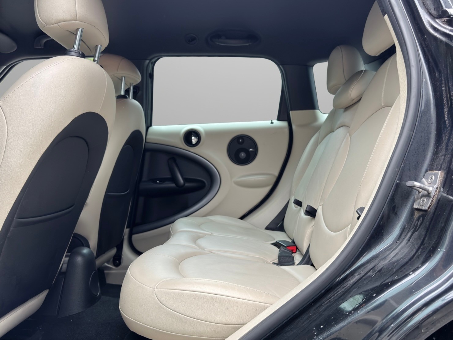 MINI Countryman Cooper S FWD-image-10