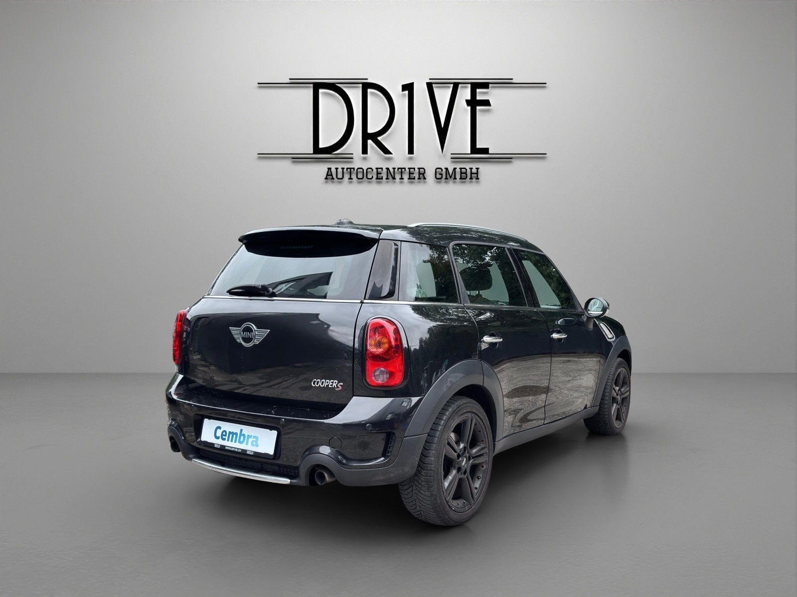 MINI Countryman Cooper S FWD-image-4