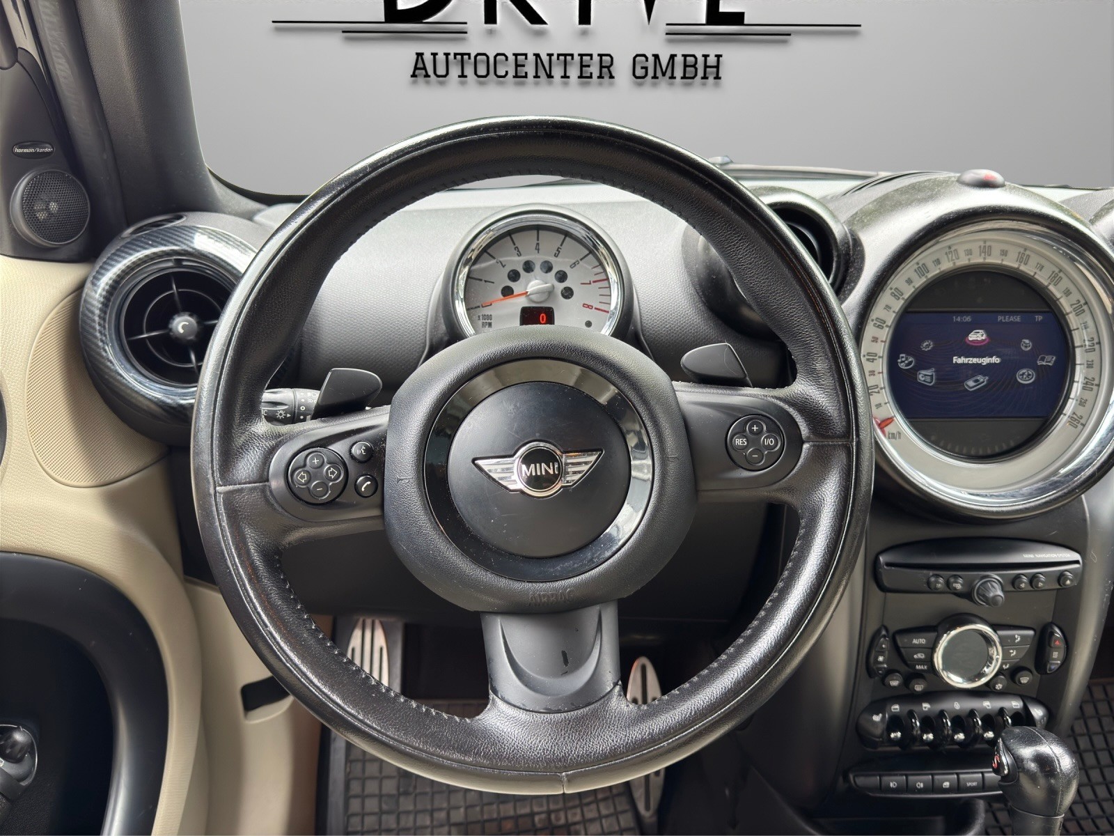 MINI Countryman Cooper S FWD-image-9