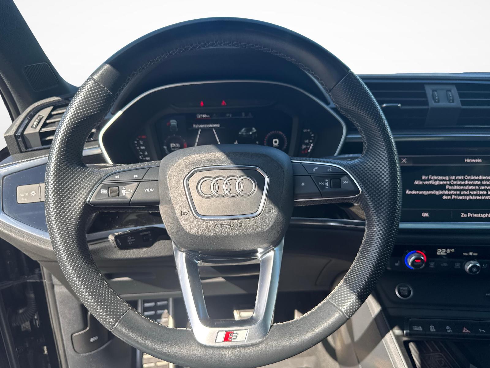 AUDI Q3 Sportback 1.5 35 TFSI S line S-Tronic-image-12