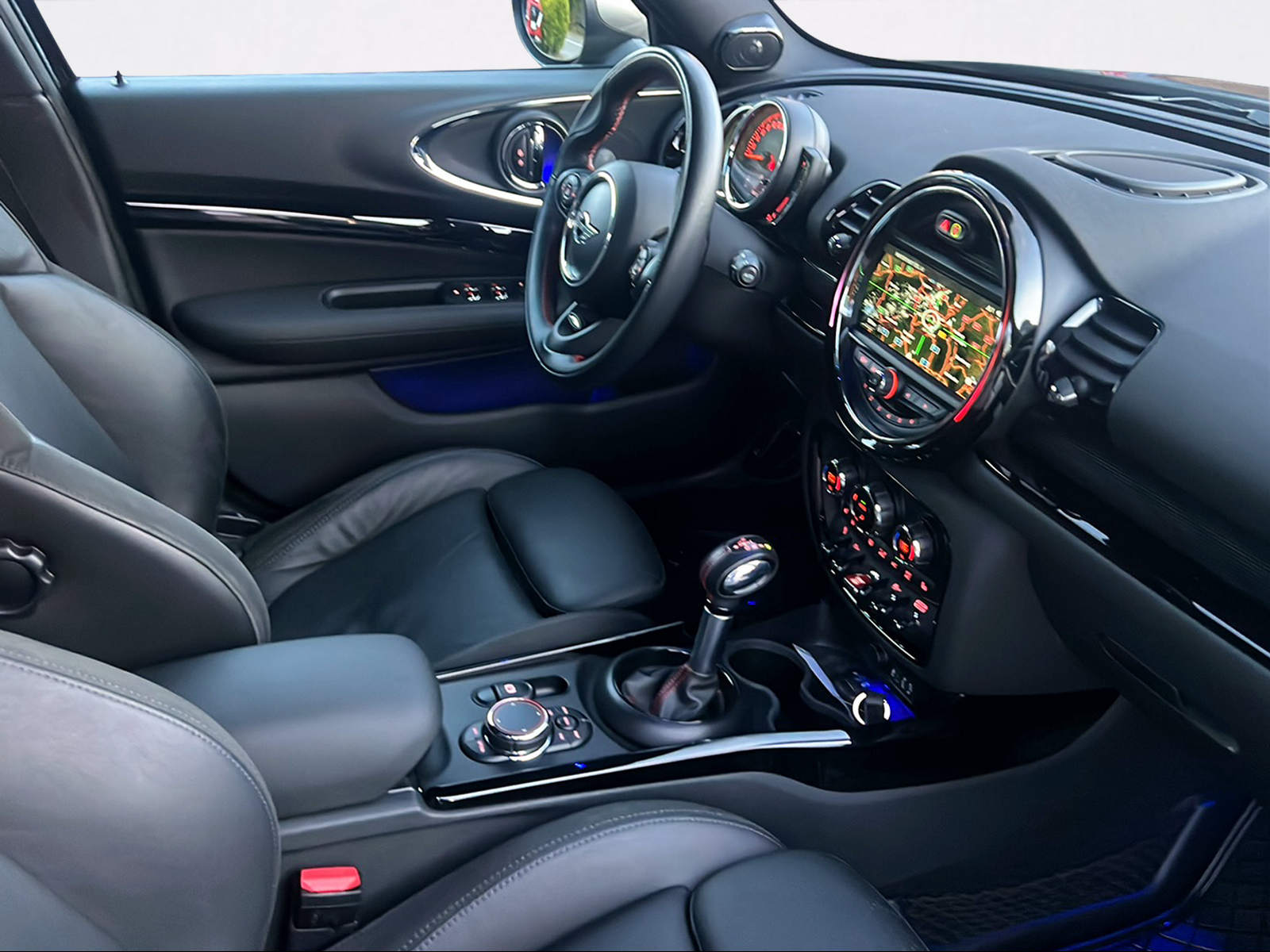 MINI Clubman Cooper S ALL4 Steptronic-image-2