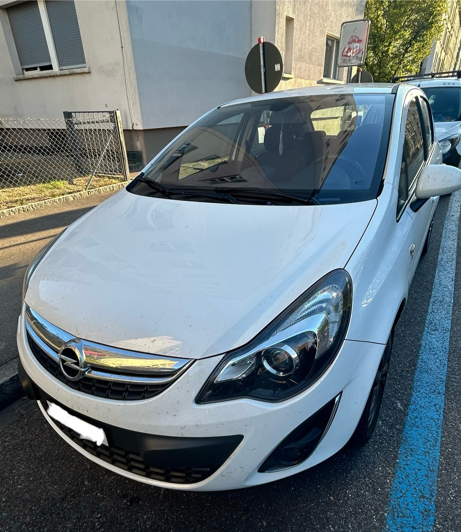 OPEL 1.4i 16V TP Active Ed.-image-1