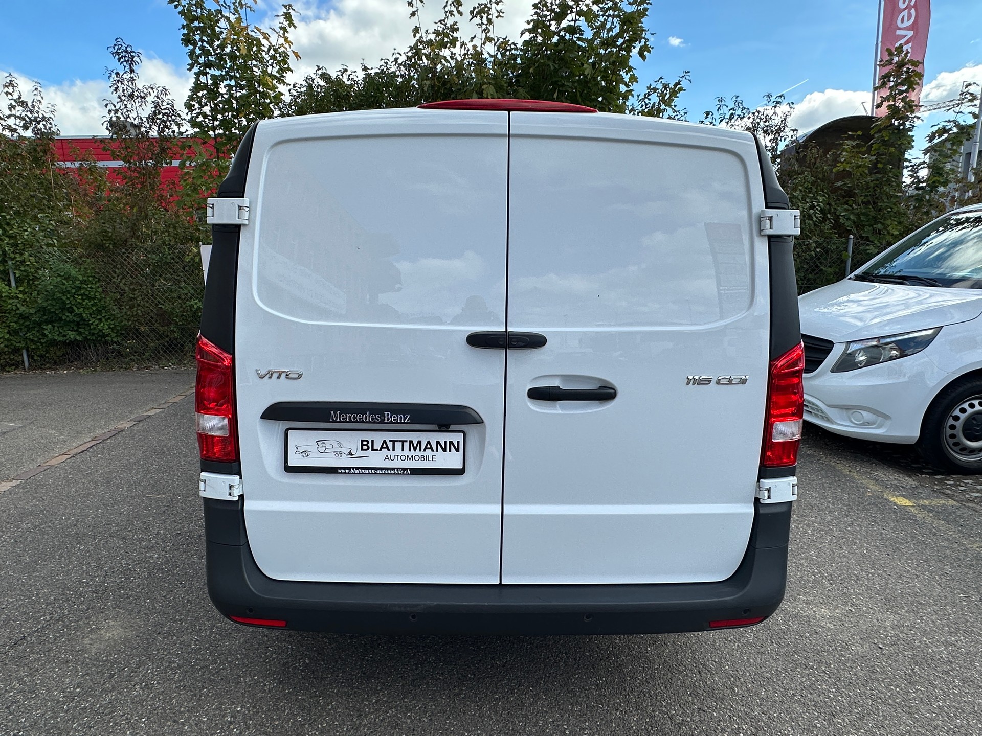 MERCEDES-BENZ Vito 116 CDI Extralang Base-image-13