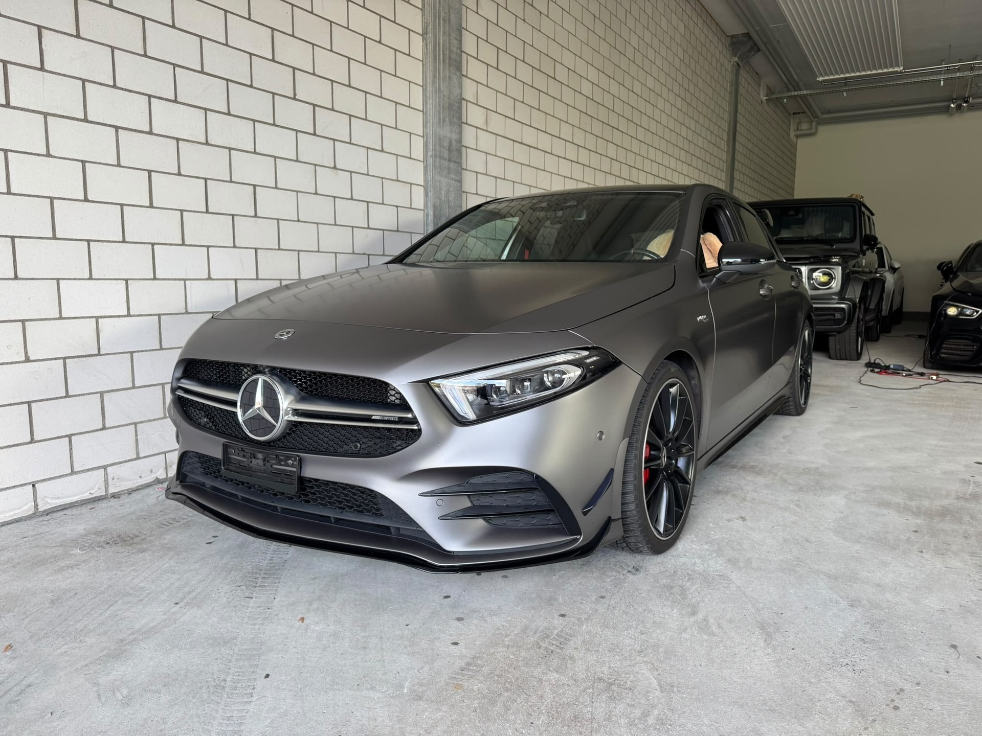 MERCEDES-BENZ A 35 AMG 4Matic Speedshift Vollausstattung-image-1