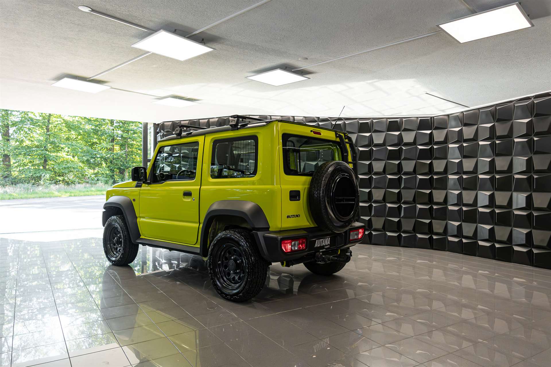 SUZUKI Jimny 1.5 Compact+ 4x4-image-2