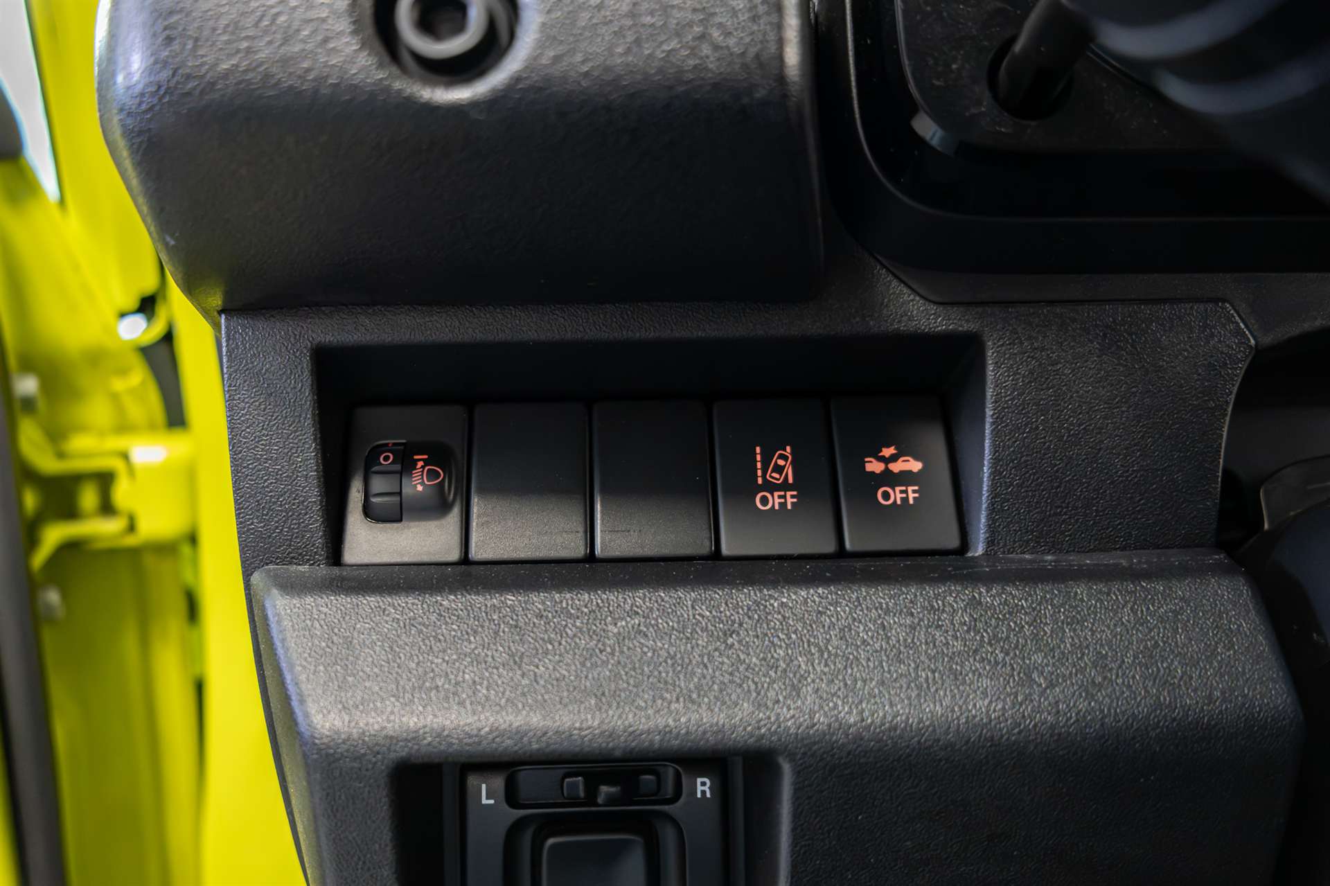 SUZUKI Jimny 1.5 Compact+ 4x4-image-18