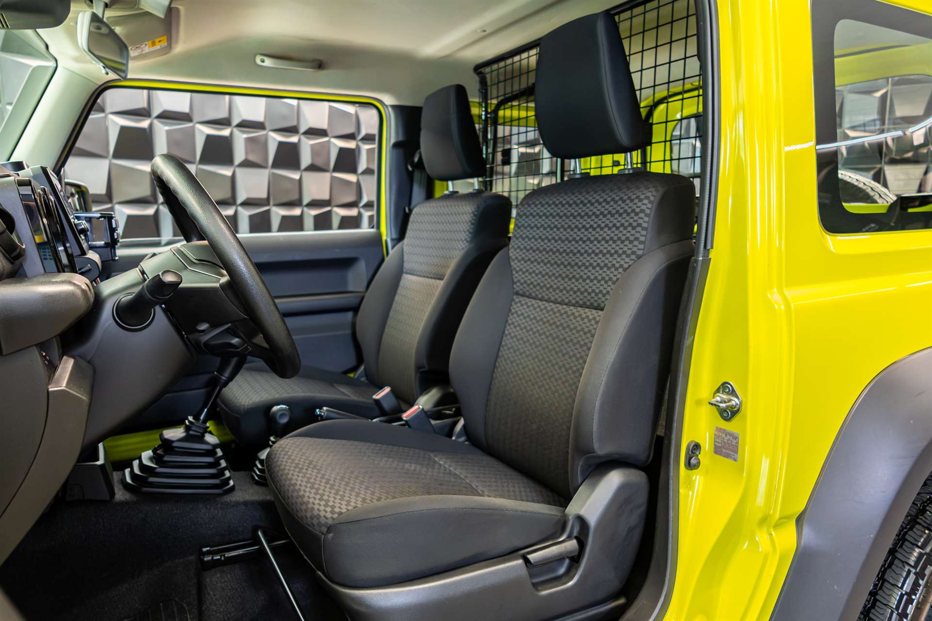 SUZUKI Jimny 1.5 Compact+ 4x4-image-11