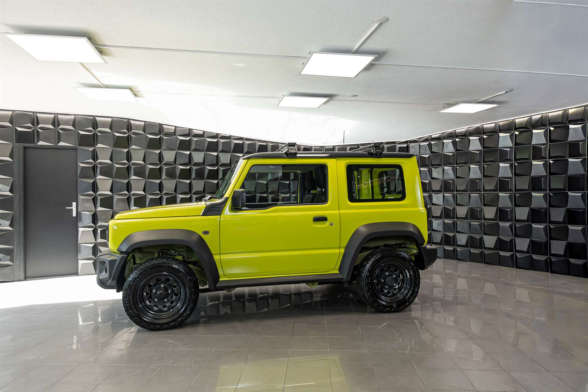SUZUKI Jimny 1.5 Compact+ 4x4-image-1