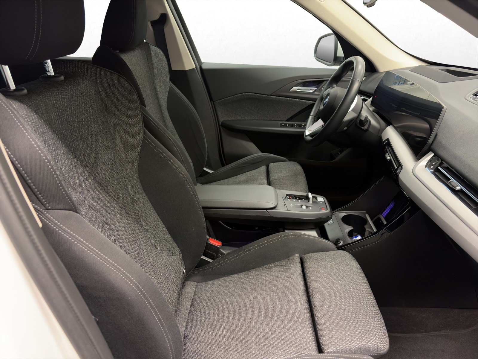 BMW X1 xDrive20d-image-15