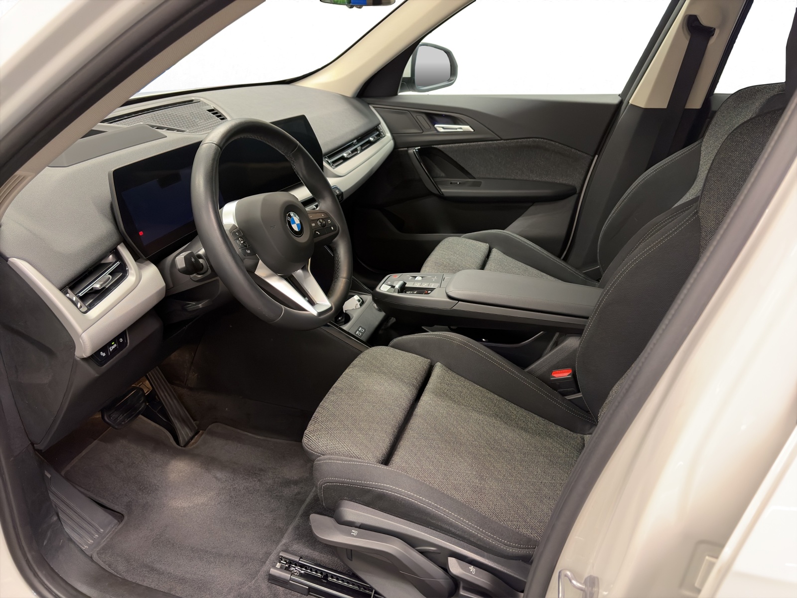 BMW X1 xDrive20d-image-9