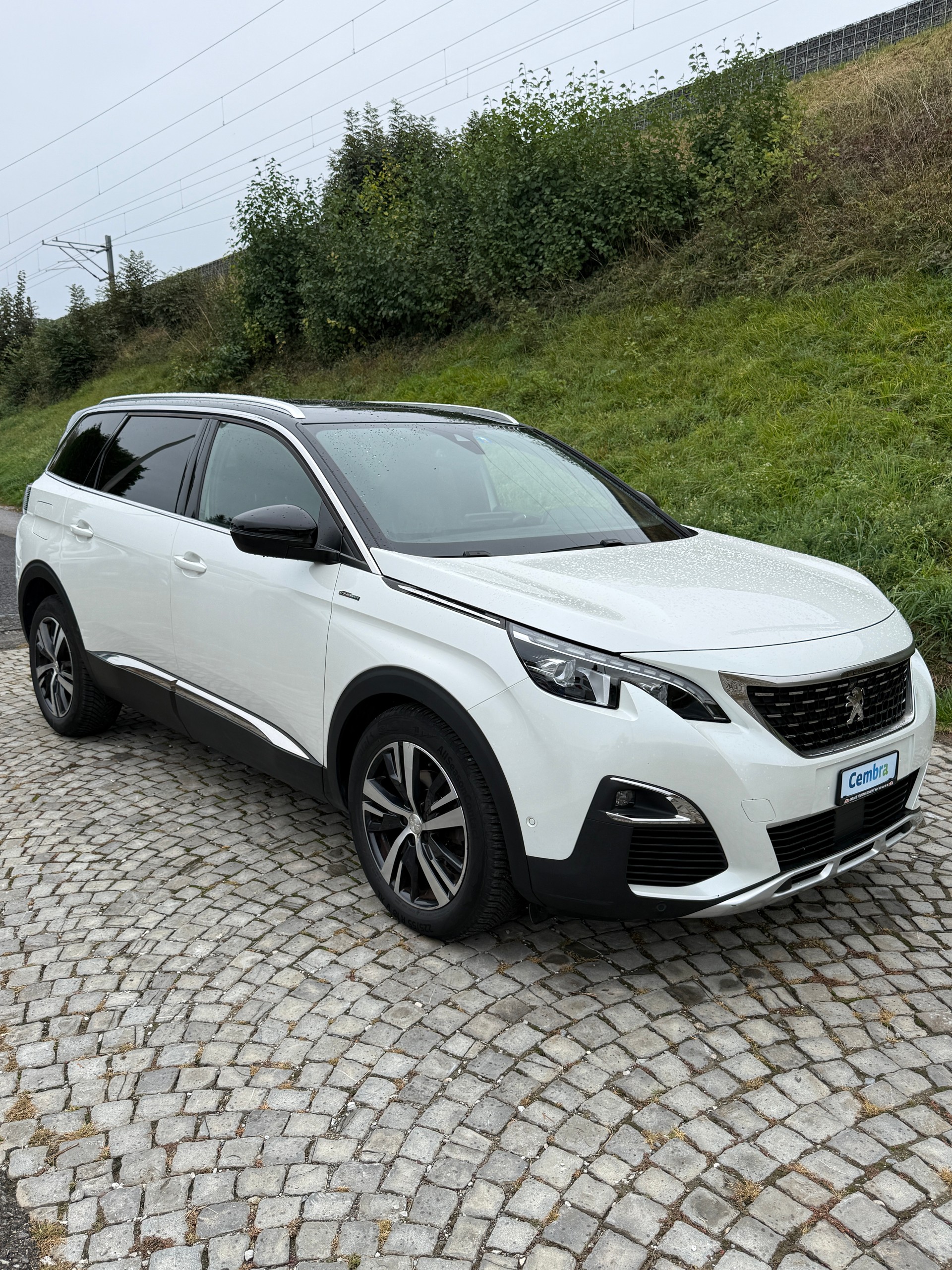 PEUGEOT 5008 1.6 THP GT Line EAT-image-1
