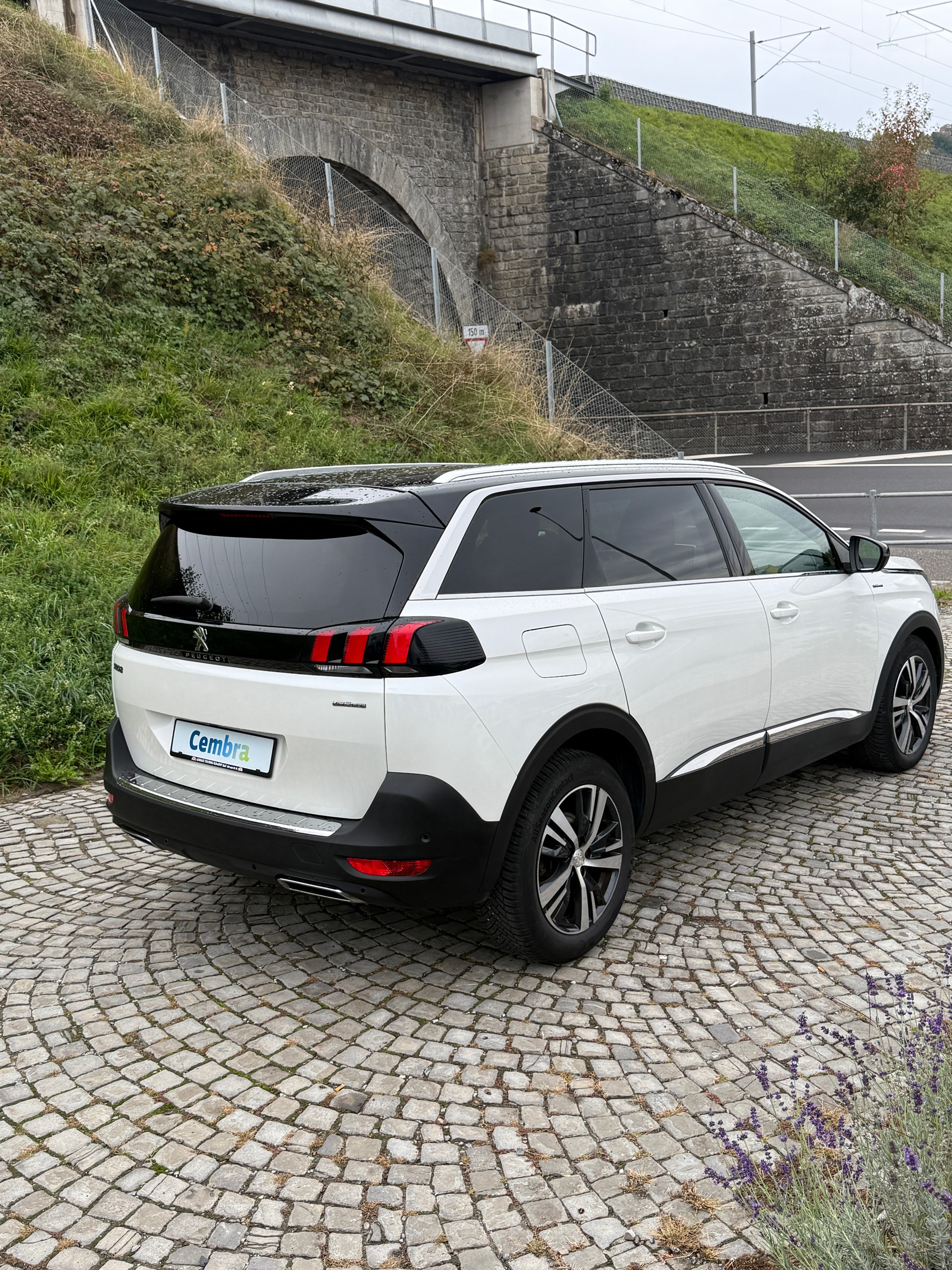 PEUGEOT 5008 1.6 THP GT Line EAT-image-3